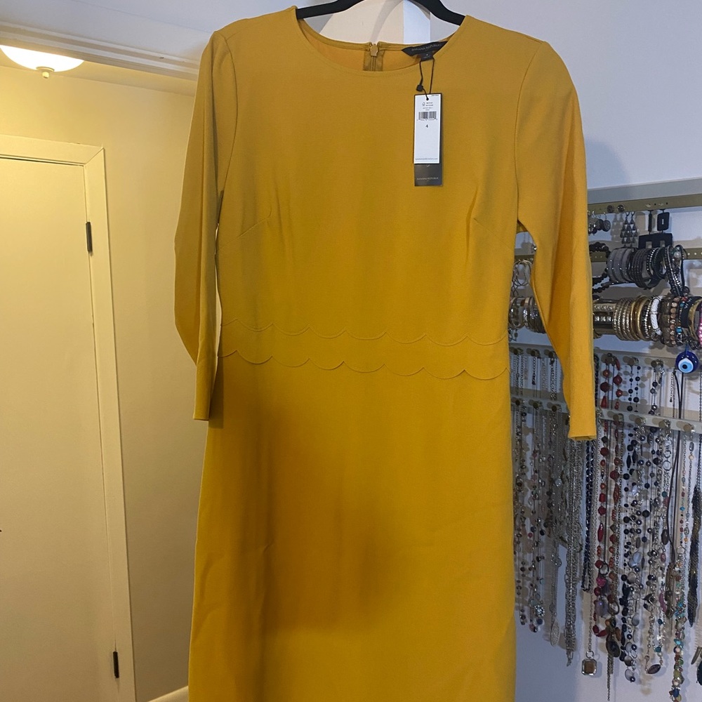 Mustard 3/4 sleeve, knee length Banana Republic dress
